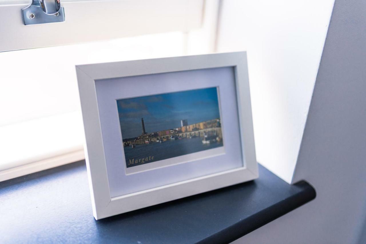 The Sunset Apartment - Margate Beach - By Goldex Coastal Breaks Dış mekan fotoğraf
